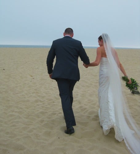 bride and groom, beach wedding, Nantucket