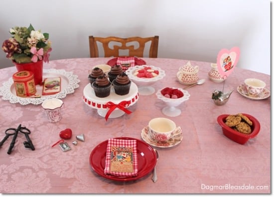 Valentine's Day Tablescape and Decor Ideas