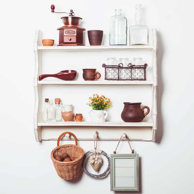 https://www.dagmarbleasdale.com/wp-content/uploads/2020/03/shabby-chic-kitchen-shelf.jpg